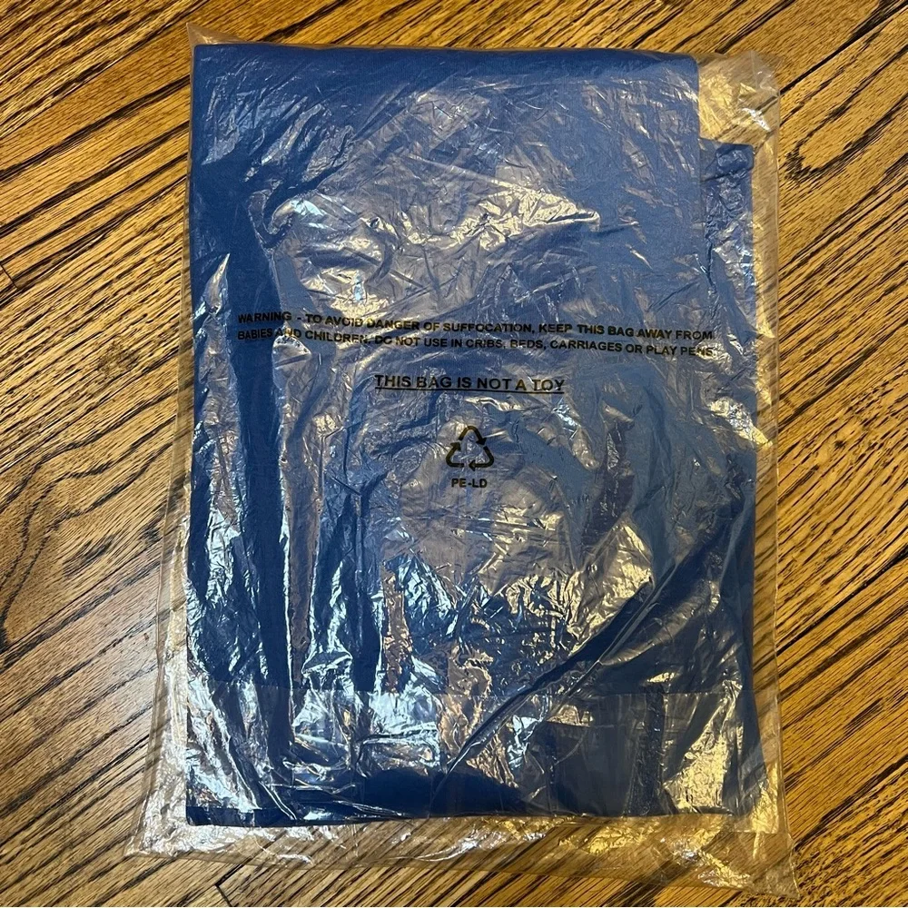 NEW LL Bean Bright Blue Size Large PETITE Long Sleeve Crew Neck NWT Classic $29 - Picture 6 of 6